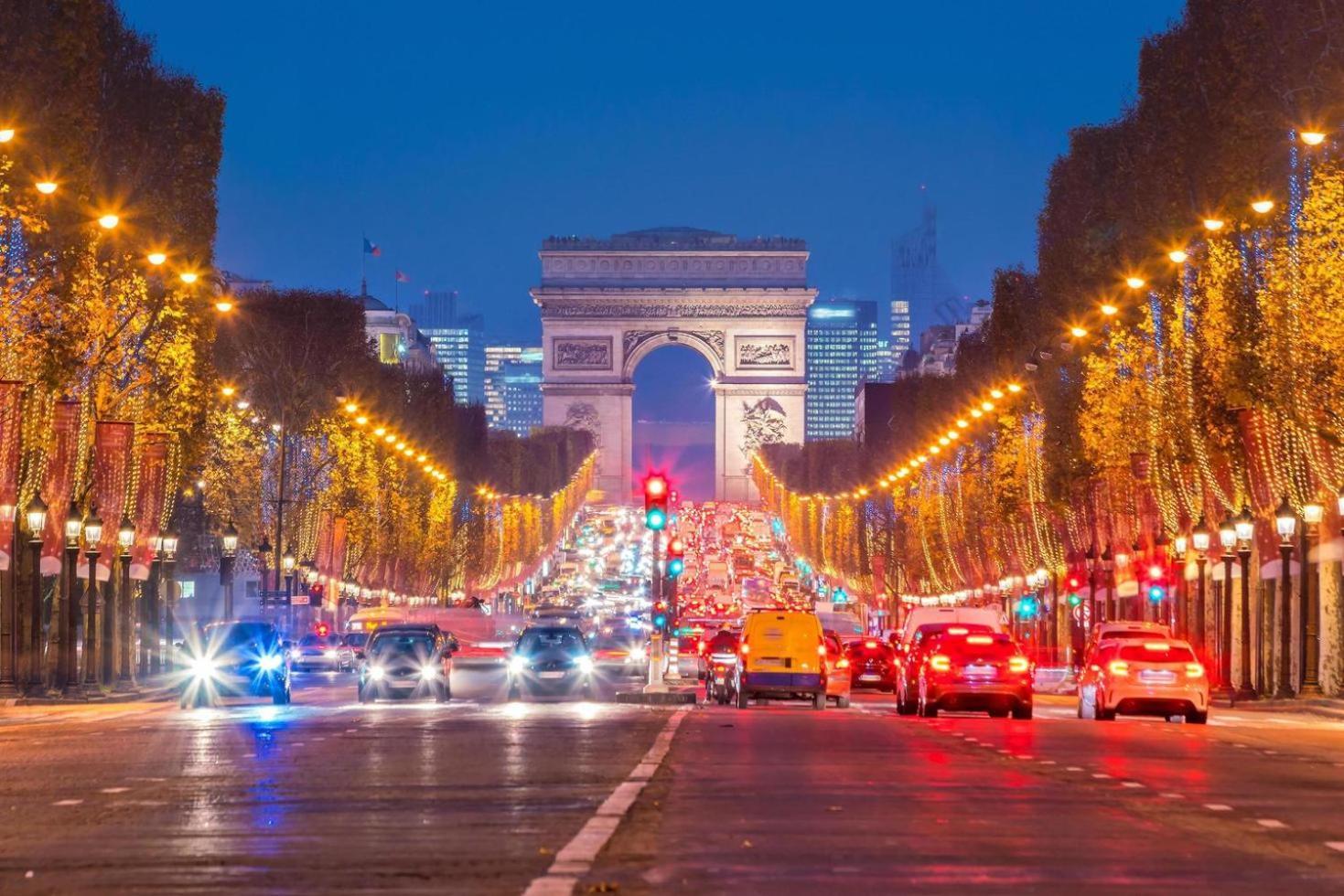 Studio Champs Elysees Tour Eiffel Paris Exteriör bild