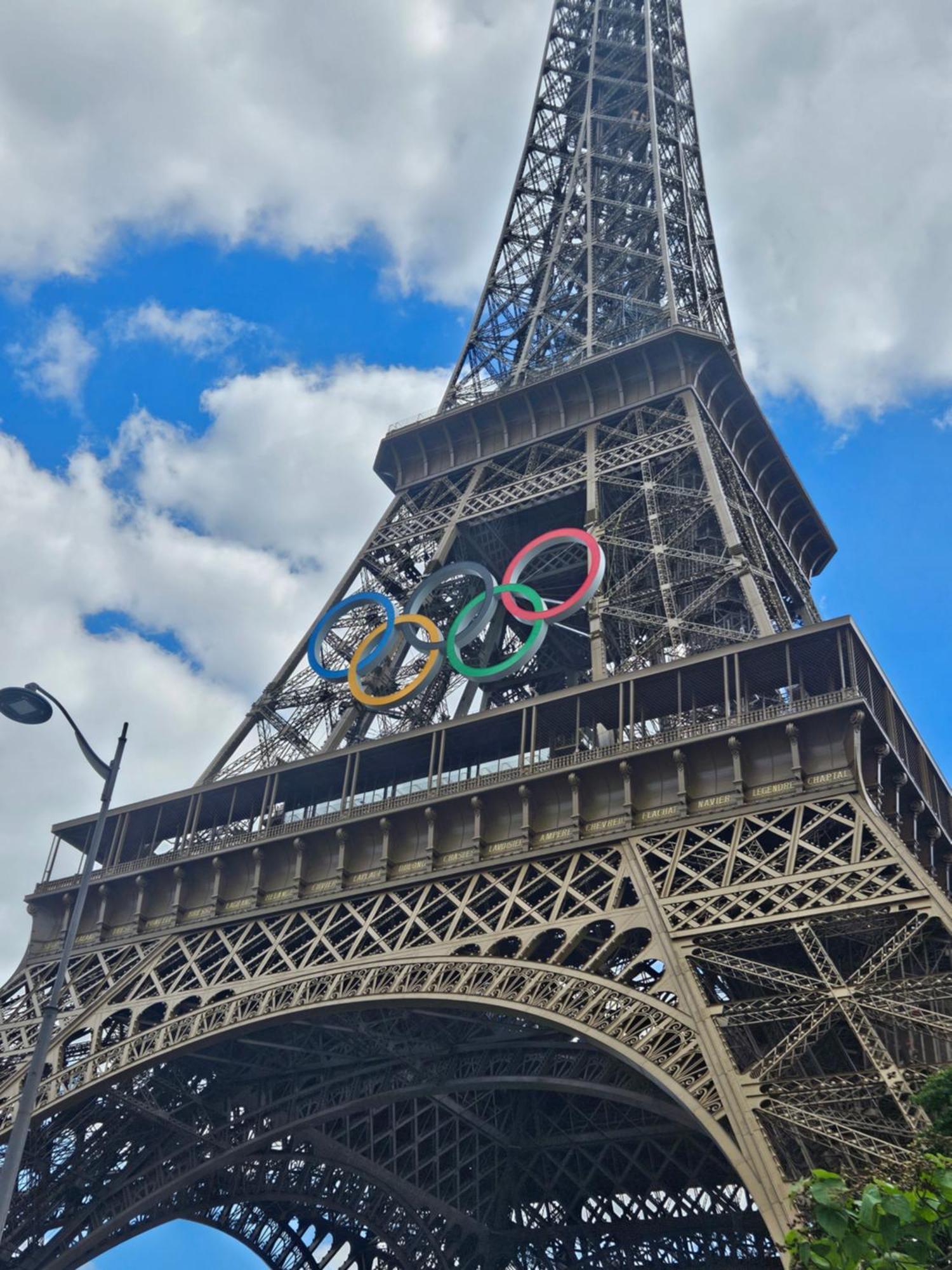 Studio Champs Elysees Tour Eiffel Paris Exteriör bild